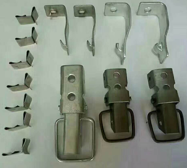 電纜橋架伸縮節(jié)在電纜橋架廠安裝時有什么用呢？
